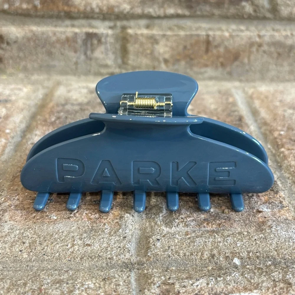 New Parke Claw Clip In Glacier - Picture 2 of 4